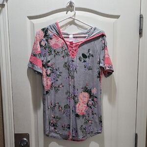 Hooded pullover shirt